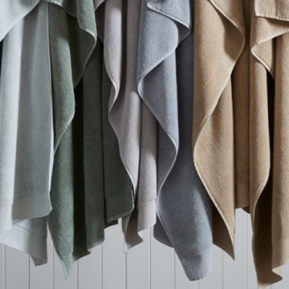 SALE 4 Multipack WEST ELM Bathtowels/Handtowels - Picture 2 of 10